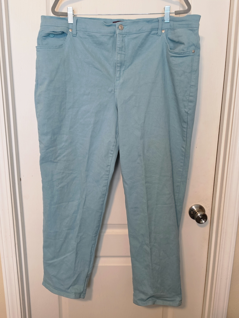 Gloria Vanderbilt Light Aqua Straight Leg Jeans